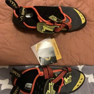 La Sportiva Men’s Climbing Shoes (10.5)